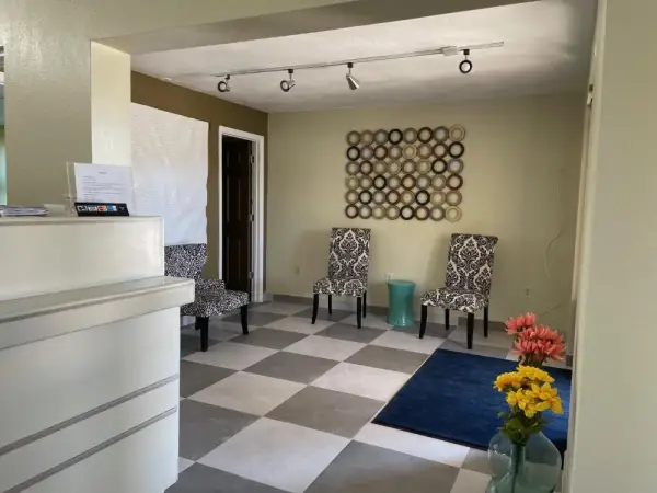 Guest Inn Lake City 6