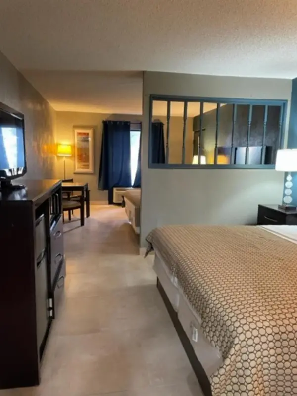 Guest Inn Lake City 7